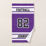 Toalha De Mão Futebol 🏈 roxo e branco - personalização de 100%<br><div class="desc">Toalha de mão. Roxo (cor de fundo de cor... mude para qualquer cor que você quiser) e branco qualquer esporte pronto para você personalizar. Faz um presente de excelente para qualquer jogador desportivo. ✔ NOTA: APENAS MUDE AS ÁREAS MODELO NECESSÁRIAS! 😀 Se necessário, você pode remover o texto e começar...</div>