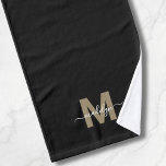 Toalha De Mão Monograma de Nome com Letra Elegante em Preto e Do<br><div class="desc">Toalha de Mão Monogramada Personalizada com Nome em Letra Cursiva Preta e Dourada Elegante. Adicione um toque de simplicidade elegante ao seu banheiro com esta luxuosa toalha de mão monogramada, projetada com um estilo de dobra tripla para um visual arrumado e refinado. Com uma inicial dourada ousada (nota: o dourado...</div>