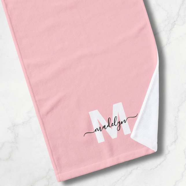 Toalha De Mão Monograma do Nome em Letra de Rosa Rosado (Blush Pink Script Name Monogram Hand Towel)