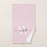 Toalha De Mão Nome de Monograma Rosa Bege de Letra Moderna e Ele<br><div class="desc">Toalha de mão personalizada feminina moderna e elegante cor rosa com monograma inicial nome assinatura script. Apresentando um primeiro nome (ou sobrenome) em uma linda fonte de letra manuscrita com cauda swash (ou caligrafia) com monograma inicial em branco e preto sobre fundo cor rosa. Ótimo presente feminino e elegante para...</div>