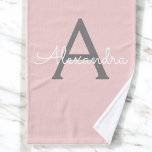 Toalha De Mão Nome do Monograma da Rapariga da Cinza Rosa Escamo<br><div class="desc">Cor-de-rosa e Cinza Simples Script Monogramas Name Spiral Notebook Planner. Isto faz o doce e perfeito aniversário de 16 anos,  casamento,  chá de panela,  aniversário,  chá de fraldas ou festa de solteira presente para alguém que ama luxo de luxo e estilos quíticos.</div>