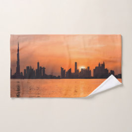 Toalha De Mão Pôr do sol sobre uma cidade à beira-mar - aquarela
