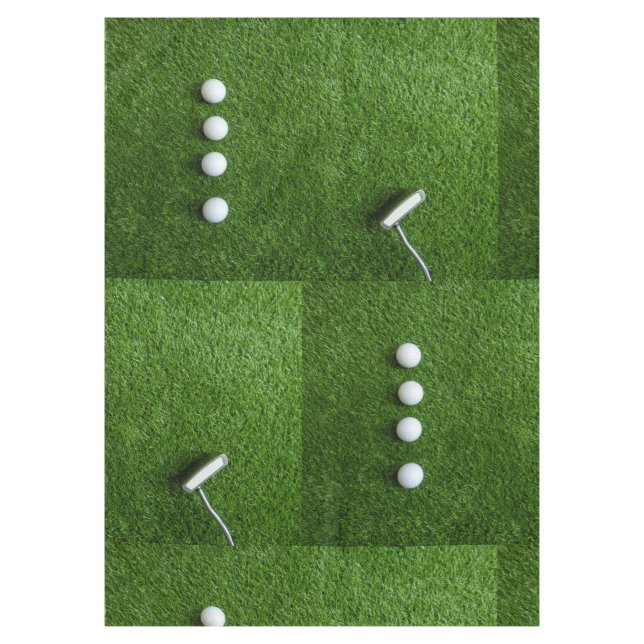 Toalha De Mesa Bolas de golfe estão na grama verde (Frente)