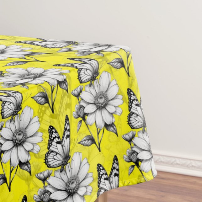 Toalha De Mesa Borboleta Sobre Padrão De Flor Design amarelo (Criador carregado)