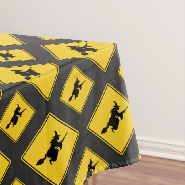 Toalha De Mesa Bruxa Adverte Halloween (Posição Original)