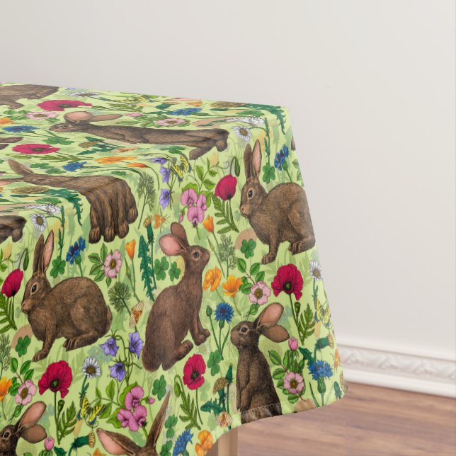 Toalha De Mesa Coelhos e flores silvestres em verde de melada (Posição Original)
