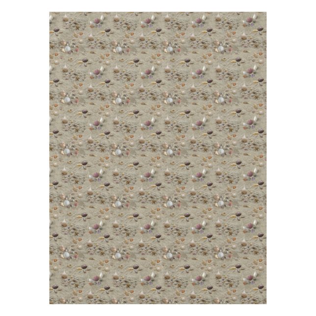 Toalha De Mesa Conchas aninhadas na areia da praia (Frente)