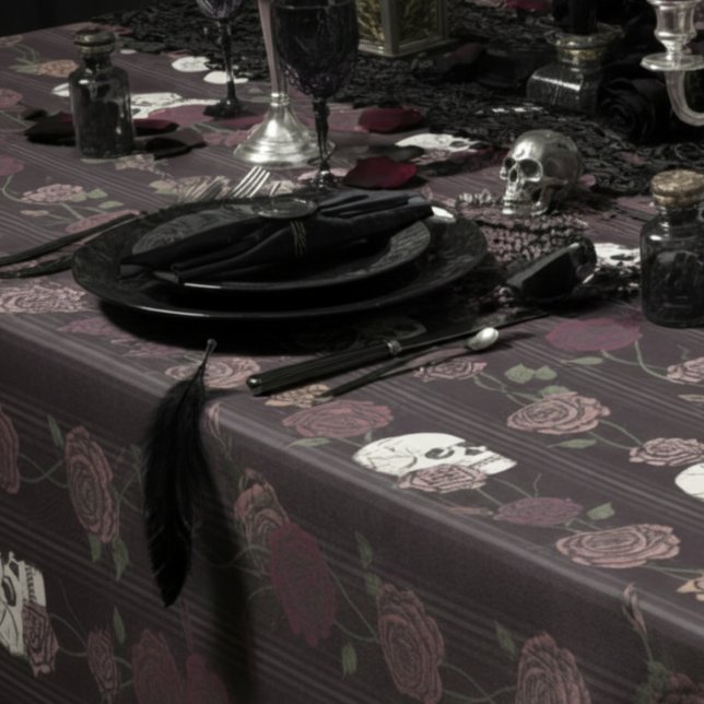 Toalha De Mesa Dark Burgundy Gothic Skull & Rose Stripes (Gothic Darj Burgundy Moody Floral Tablecloth. Skull and Roses Pattern for Gothic Wedding & Halloween)