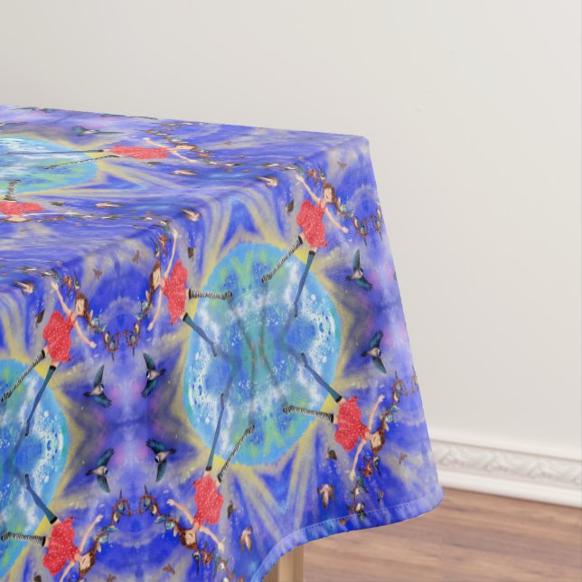 Toalha De Mesa Feliz Garota com Pássaros - Alegria - Divertido (Posição Original)