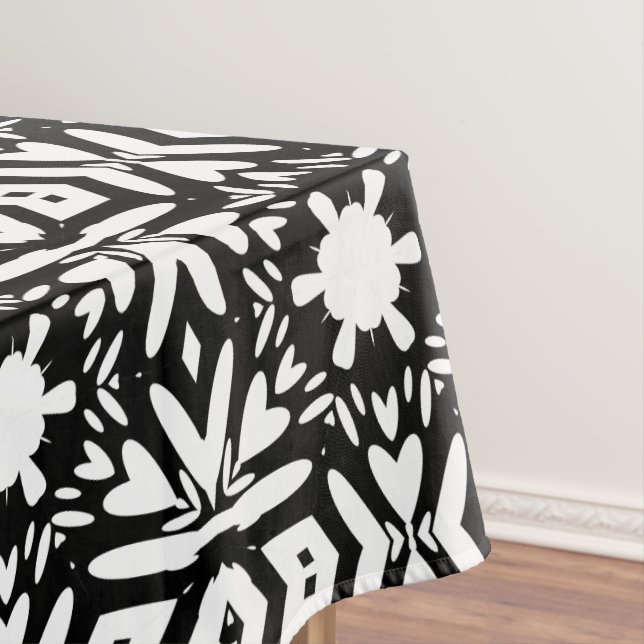 Toalha De Mesa formas florais brancas e pretas (Posição Original)