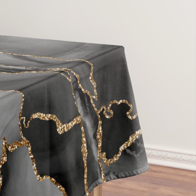 Toalha De Mesa Glitato preto e dourado (Posição Original)