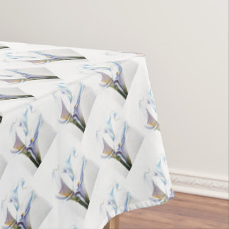 TOALHA DE MESA LÍRIAS CALLA BRANCAS