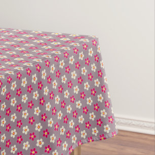 Toalha De Mesa Padrão floral do creme e flores brancas em c