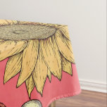 Toalha De Mesa Pink Sunflowers Christmas<br><div class="desc">Pink Sunflowers Christmas Tablecloth
A lovely Christmas gift,  featuring a fun design of sunflowers in pink and yellow tones,  intertwined with lights,  perfect for garden and nature lovers.</div>