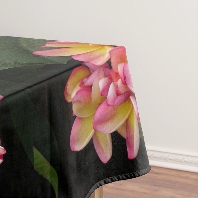 Toalha De Mesa Plumeria Tablecloth Rosa e Amarela (Posição Original)