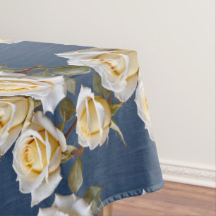 Toalha De Mesa Rosas Brancas Delicadas e Amarelo Pálido