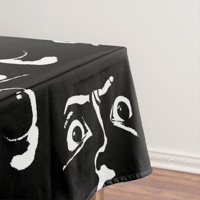 Toalha De Mesa rosto de horror preto e branco (Posição Original)