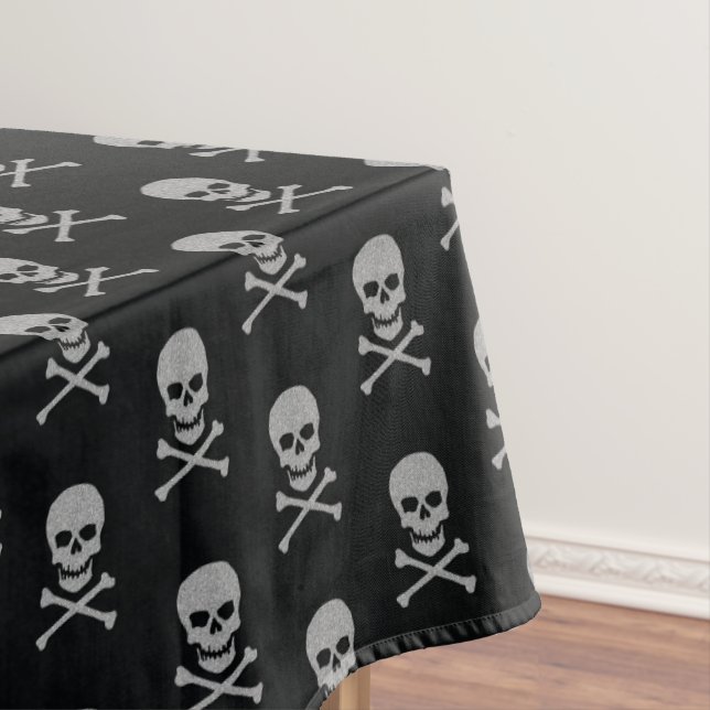 Toalha De Mesa Silver Skull e Crossbones Halloween (Posição Original)