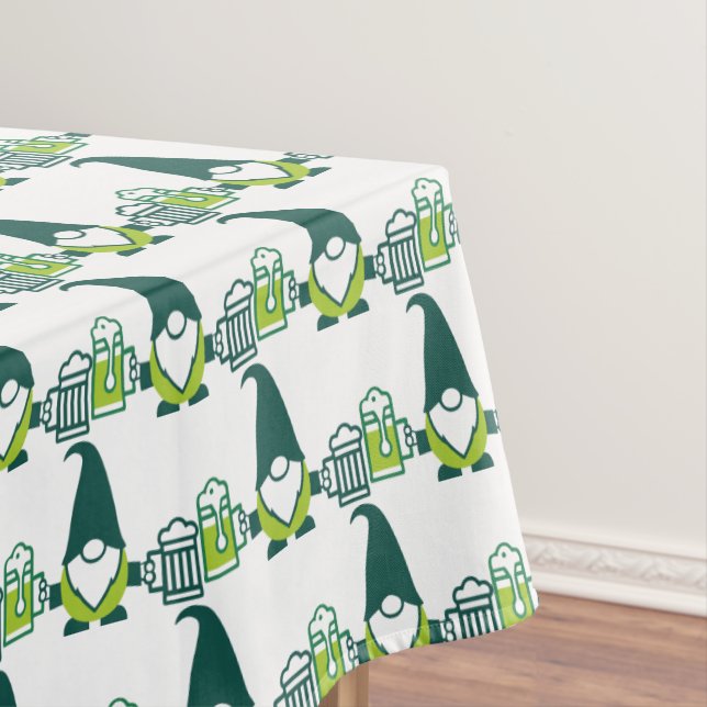 Toalha De Mesa St. Patrick’s Day Gnome with Beer Mug (Posição Original)