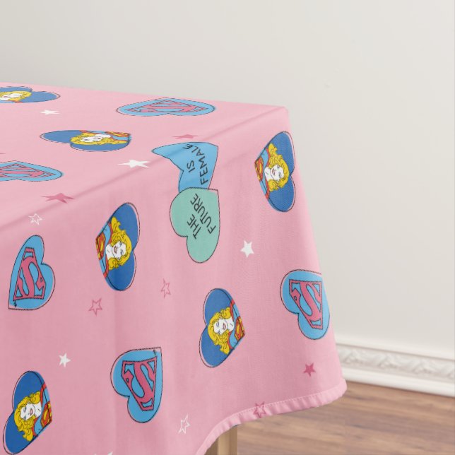 Toalha De Mesa Supergirl "The Future Is Female" (Posição Original)