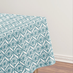 Toalha De Mesa Teal sobre Padrão Étnico Branco, Flores, Chevrons