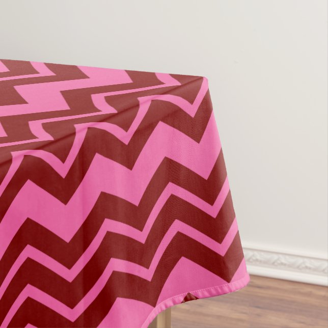 Toalha De Mesa Vermelho Grená Rosa Desenho de Chevron Ziguezague  (Posição Original)