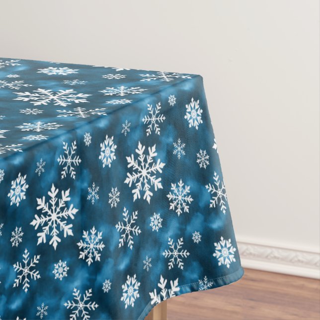 Toalha De Mesa Winter Snowflakes Pattern On Cool Abstract Blue (Posição Original)