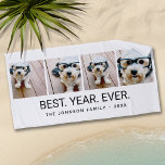 Toalha De Praia 4 Mínimo de Colagem de Fotografias - Melhor Ano To<br><div class="desc">Use sua foto ou fotos favoritas para fazer um espetáculo divertido para compartilhar com amigos. Um design minimalista com apenas instantâneos e um bloco de texto.</div>