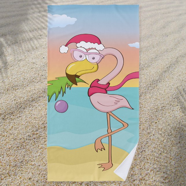 Toalha De Praia Bela caricatura de Natal flamingo na praia (Colorful and fun beach towel with cute Christmas flamingo cartoon design)