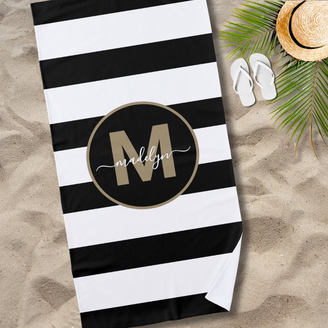 Toalha De Praia Black White Stripes Elegante Nome Dourado Monogram (Black White Stripes Elegant Gold Name Monogram Beach Towel )