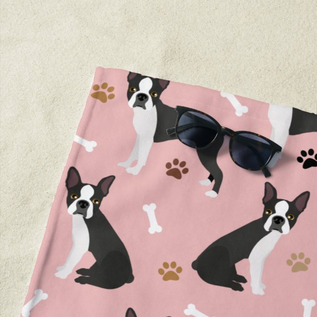 Toalha De Praia Boston Terrier Bones e Paws Beach Towel (In Situ)