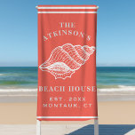 Toalha De Praia Conch Shell Beach House Nome da família Coral<br><div class="desc">Conch Shell Beach House Nome da Família Coral Beach Towel. Personalize este design personalizado com seu próprio nome familiar,  ano estabelecido,  cidade e estado. As toalhas de praia de verão perfeitas para sua casa de lago,  casa de chalé,  ou casa de praia.</div>
