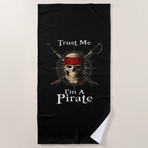 Toalha De Praia Confie em mim, sou um crânio pirata e espadas é en