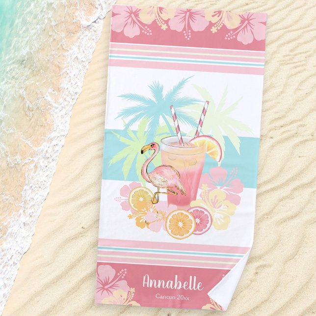 Toalha De Praia Coquetel Tropical Flamingo Monograma (Tropical Cocktail Flamingo Beach Towel with name)