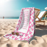 Toalha De Praia Corações Rosa Personalizados<br><div class="desc">A temporada na praia está finalmente aqui, e se você está procurando fazer uma declaração com seu estilo neste verão, então você pode querer considerar personalizar seus acessórios de praia. Quer você seja um jovem adulto ou um pai, este design de corações divertidos certamente adiciona um ar de exclusividade à...</div>
