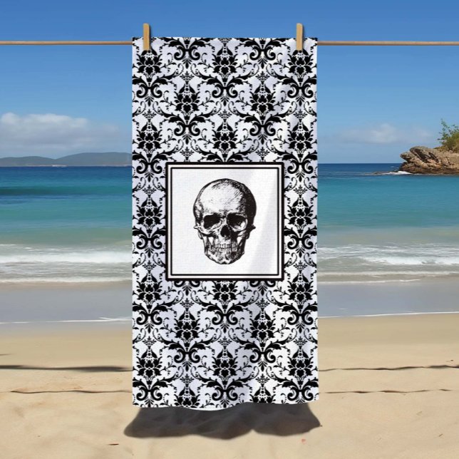 Toalha De Praia Crânio Gótico Elegante Preto E Branco (Elegant Black And White Gothic Damask Skull Beach Towel)