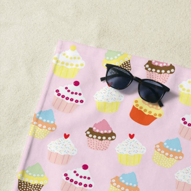 Toalha De Praia Cupcake Party Beach Towel (In Situ)