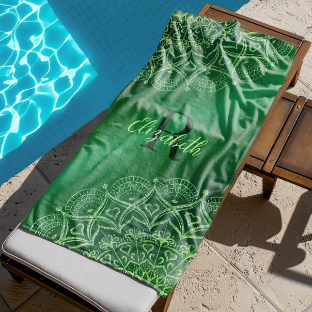 Toalha De Praia Emerald Green Elegante Mandala Monograma (Criador carregado)