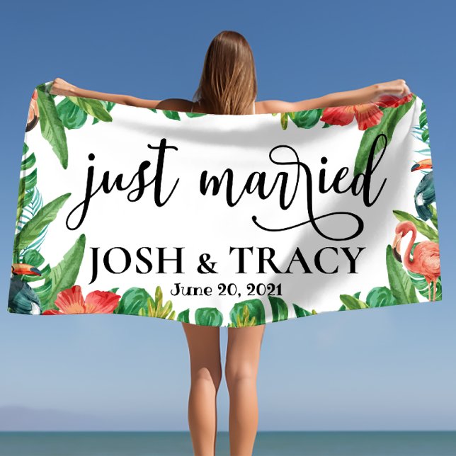 Toalha De Praia Esposa Tropical e Marido, Recém-Casados Personaliz (Tropical Wifey and Hubby, Just Married Custom Beach Towel)