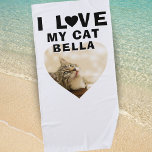 Toalha De Praia Eu adoro o meu nome de gato de foto de coração de<br><div class="desc">Adoro a minha Cat Heart Photo Cat Name Beach Towel. Uma foto em forma de coração. Adicione sua foto e seu nome. presente de excelente para um dono de gato.</div>