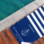 Toalha De Praia Fim de Semana do Solteiro Personalizado Costeiro B<br><div class="desc">Esta toalha de praia personalizada é o presente perfeito para o noivo e seus convidados num fim de semana solteiro na costa. Ele apresenta um esquema de cores marinho e branca, com um design costeiro que inclui o nome do noivo e a localização do evento. Feita de materiais macios e...</div>