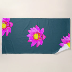 Toalha De Praia Flores de Lótus Rosa Magenta em Azul