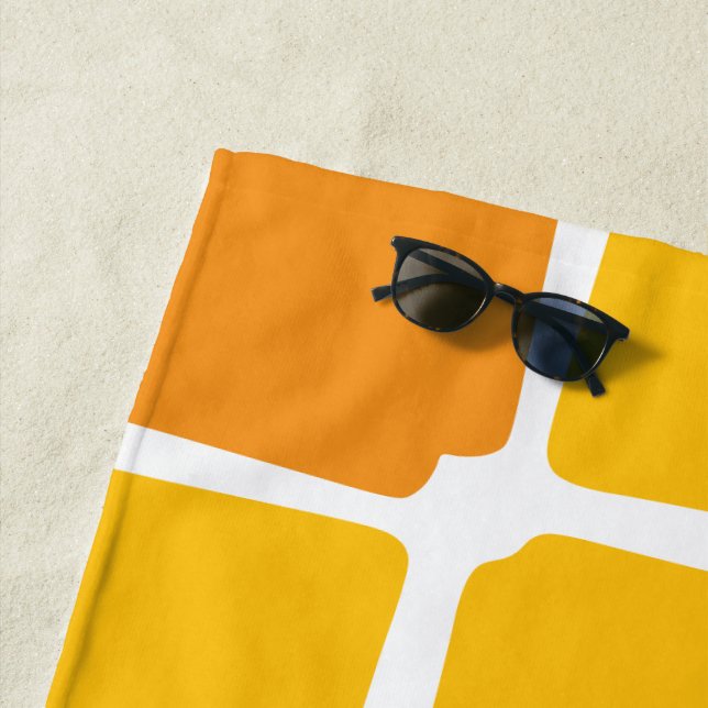 Toalha De Praia Formas amarelo alaranjadas Quadrados Negrito assim (In Situ)