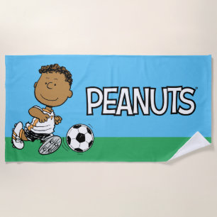 Toalha De Praia Franklin Jogando Futebol