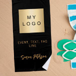 Toalha De Praia Logotipo comercial da assinatura do nome ouro pret<br><div class="desc">Um clássico fundo negro. Personalize e adicione o logotipo da sua empresa,  um texto (ou exclua se não desejar) seu nome. Texto do ouro.</div>