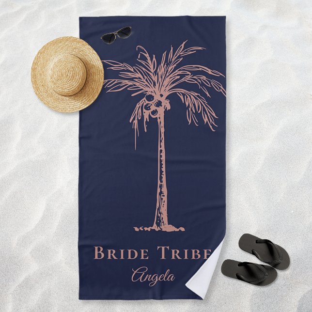 Toalha De Praia Marinho Azul Rosa Dourado Palm Tree  da Tribo da N (Bride Tribe Navy Blue Rose Gold Palm Tree Custom Beach Towel)