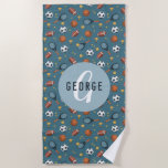 Toalha De Praia Meninos Belos Esportes Azuis, Monogramas<br><div class="desc">Essa toalha de praia para crianças engraçadas e bonitas apresenta um padrão de desenho esportivo,  com basquete,  raquete e bola de tênis,  futebol,  futebol,  troféu e estrelas em fundo azul. O conjunto de toalhas pode ser personalizado com o nome e monograma dos seus rapazes. Perfeito para qualquer amante esportivo.</div>