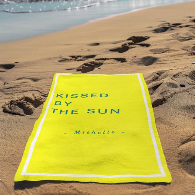Toalha De Praia Minimalist Personalized Kissed by the Sun (Criador carregado)