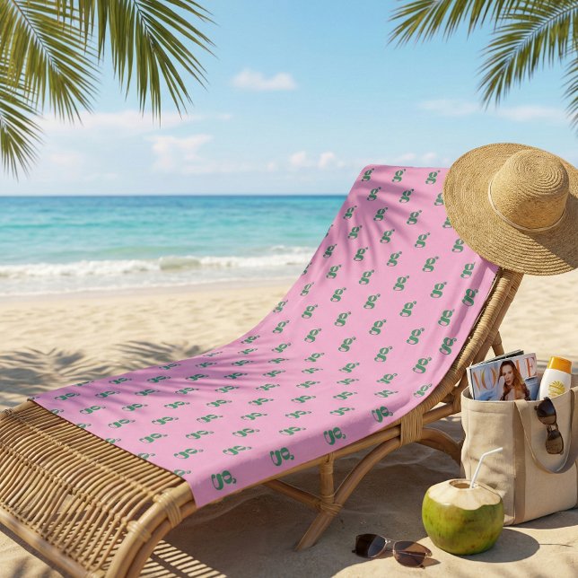 Toalha De Praia Modern Monogram Initial Letter Pink Green Pattern (Criador carregado)