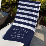 Toalha De Praia Monograma de Marinho de distribuição náutica em ve<br><div class="desc">Apresentando a nossa Torre Náutica de Praia Monográfica Striped Monograma - uma combinação perfeita de estilo pessoal, conforto superior e elegância inspirada no oceano. Isto não é apenas uma toalha de praia, mas um belo testemunho do seu gosto e amor perceptivos por todas as coisas náuticas. Projetado com o marinheiro...</div>